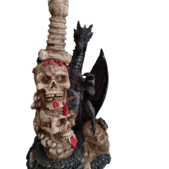 Unique Skull Handled Knife with Black Dragons - Picture 2 of 3